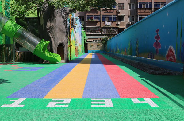 幼兒園懸浮地板上面可以停車行車嗎？